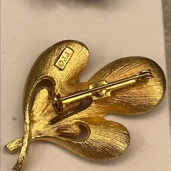 (3) Vintage brooches+ring - Picture 5 of 12